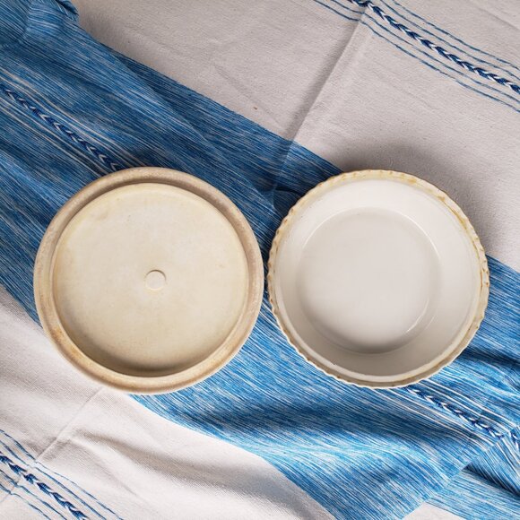 VINTAGE Hartstone Pottery Valentine Heart Flowers Covered Pie Plate - Picture 9 of 11